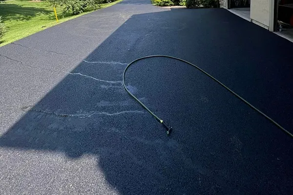 Asphalt Sealcoating