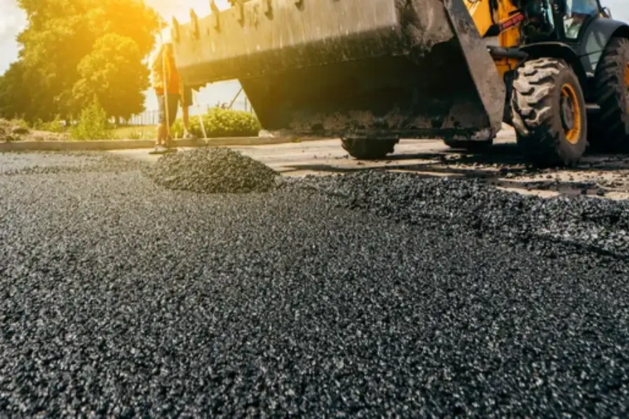 How To Choose The Right Asphalt Mix For Your Paving Project in East Dundee, IL