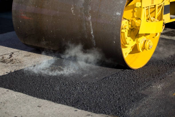 Key Signs That Indicate Your Pavement Needs Patching in East Dundee, IL